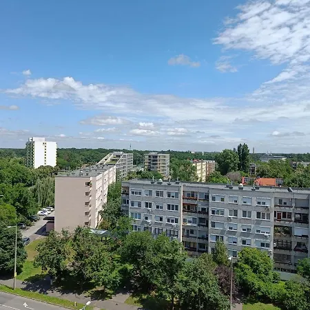 Anzsi Apartamento *